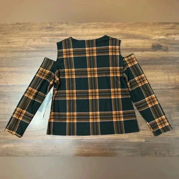2/$12 HKR Collections Top Size XL Cold Shoulder Black & Rust Plaid Boutique Fall - Picture 13 of 14